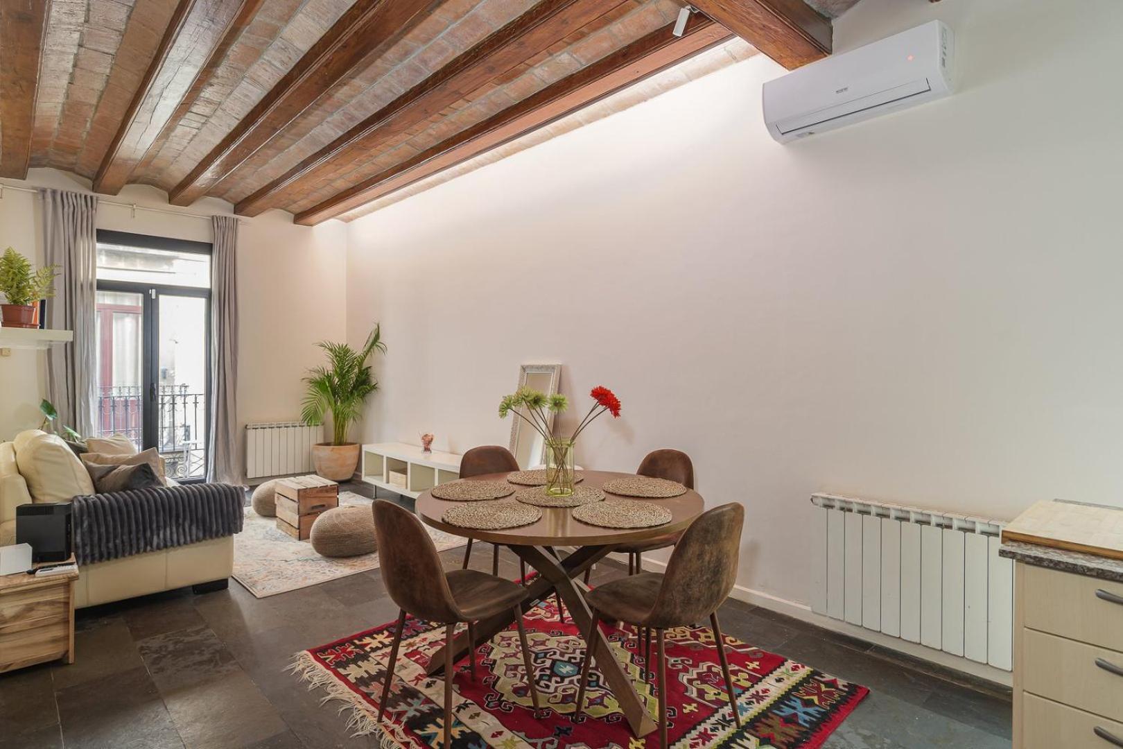 Guestready - Sunny Flat In El Gotic * Barcelone